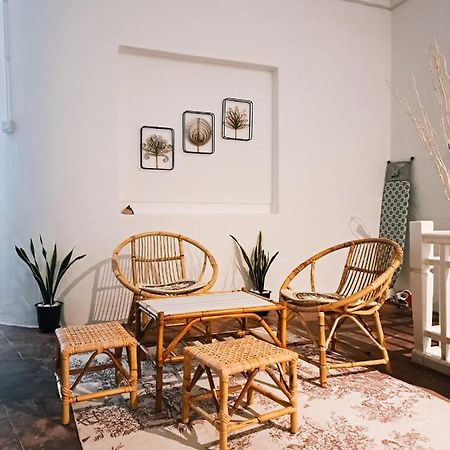 111 Hutton Lane Hostel Τζωρτζ Τάουν Εξωτερικό φωτογραφία