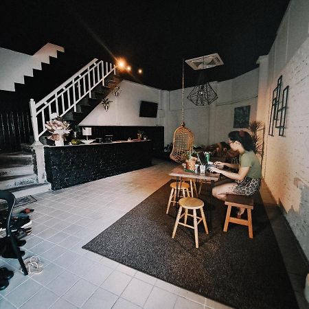 111 Hutton Lane Hostel Τζωρτζ Τάουν Εξωτερικό φωτογραφία