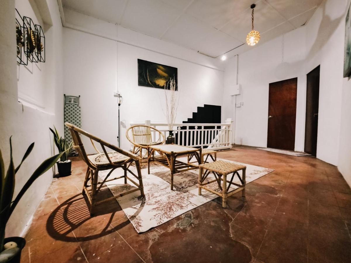 111 Hutton Lane Hostel Τζωρτζ Τάουν Εξωτερικό φωτογραφία
