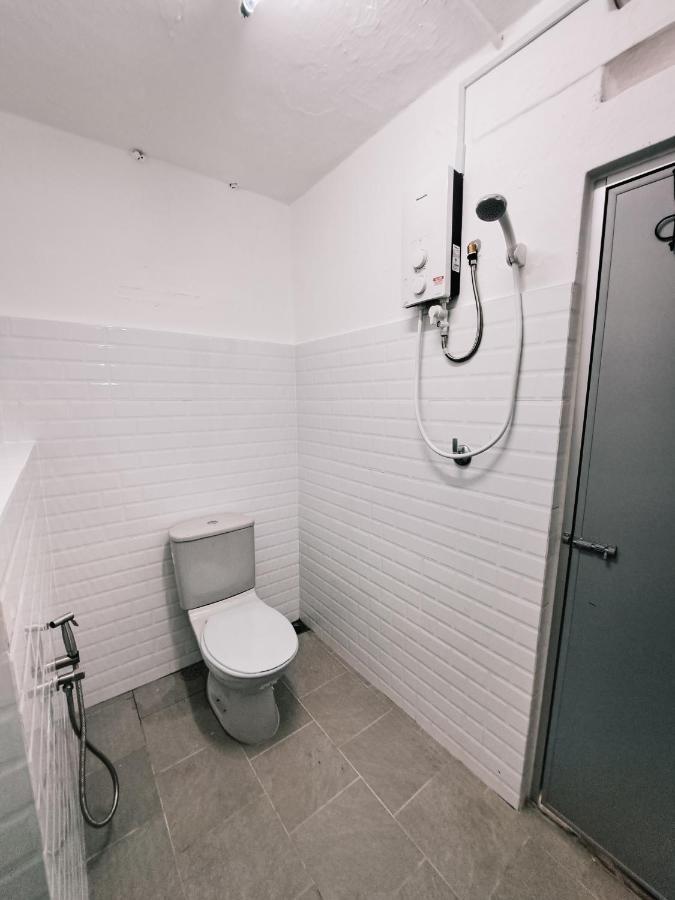 111 Hutton Lane Hostel Τζωρτζ Τάουν Εξωτερικό φωτογραφία