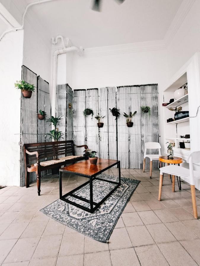 111 Hutton Lane Hostel Τζωρτζ Τάουν Εξωτερικό φωτογραφία